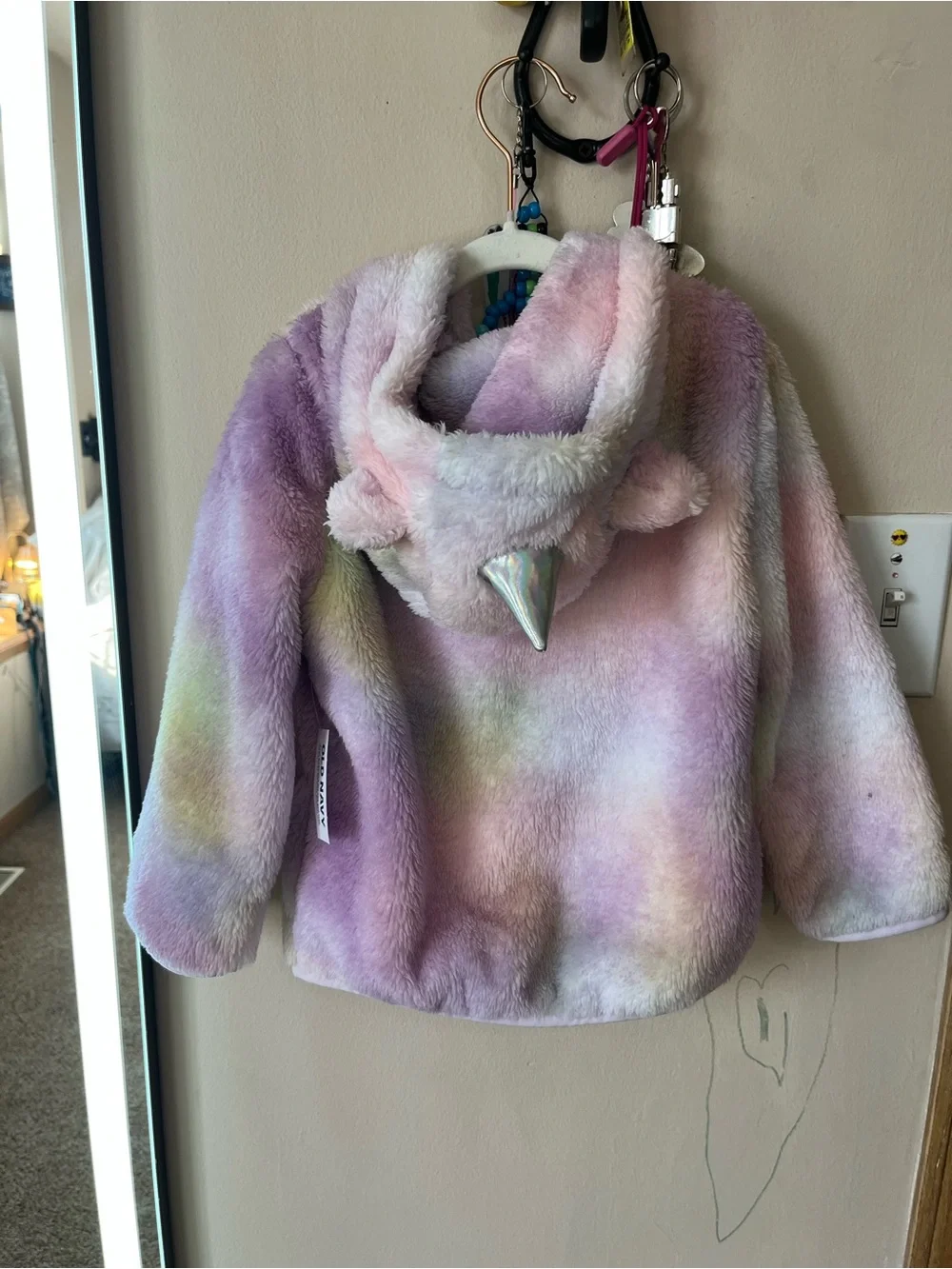 Old Navy Unicorn Critter Girls' Pastel Faux Fur Hooded Jacket - iridescent horn